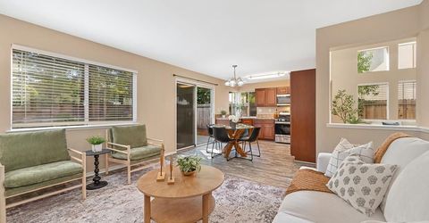 8749 White Cedar Ln, Elk Grove, CA 95758 Photo
