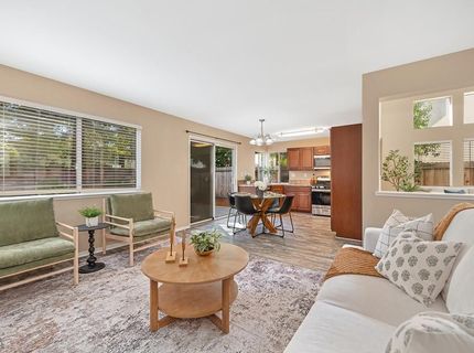 8749 White Cedar Ln, Elk Grove, CA 95758 Photo