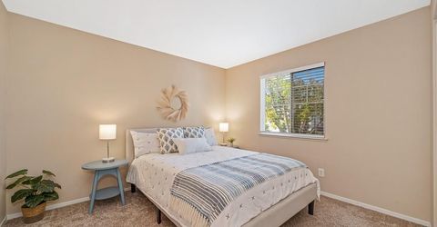 8749 White Cedar Ln, Elk Grove, CA 95758 Photo