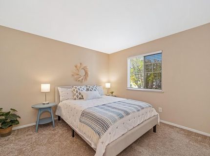 8749 White Cedar Ln, Elk Grove, CA 95758 Photo