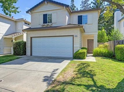 8749 White Cedar Ln, Elk Grove, CA 95758 Photo