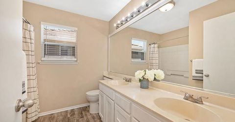 8749 White Cedar Ln, Elk Grove, CA 95758 Photo