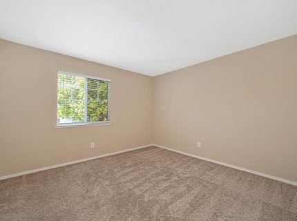 8749 White Cedar Ln, Elk Grove, CA 95758 Photo