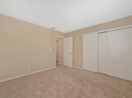 8749 White Cedar Ln, Elk Grove, CA 95758 Photo