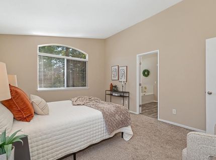 8749 White Cedar Ln, Elk Grove, CA 95758 Photo
