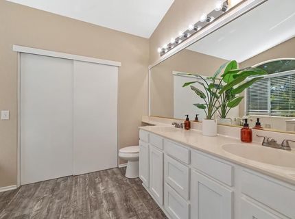 8749 White Cedar Ln, Elk Grove, CA 95758 Photo