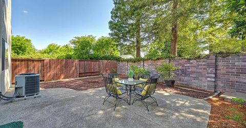 8749 White Cedar Ln, Elk Grove, CA 95758 Photo