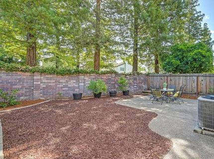 8749 White Cedar Ln, Elk Grove, CA 95758 Photo