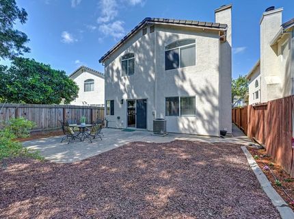 8749 White Cedar Ln, Elk Grove, CA 95758 Photo