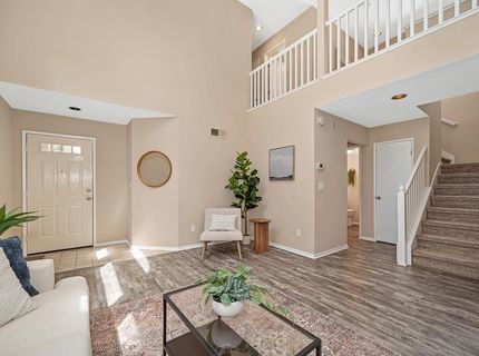 8749 White Cedar Ln, Elk Grove, CA 95758 Photo