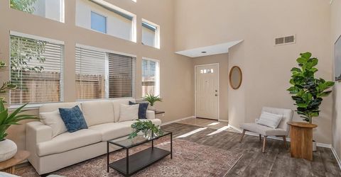 8749 White Cedar Ln, Elk Grove, CA 95758 Photo