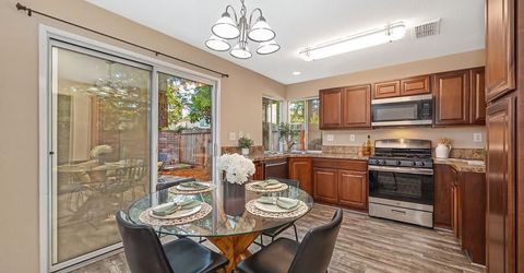 8749 White Cedar Ln, Elk Grove, CA 95758 Photo