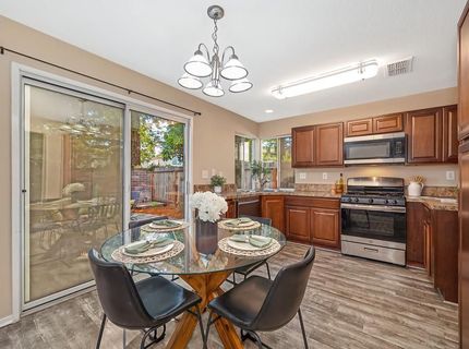8749 White Cedar Ln, Elk Grove, CA 95758 Photo