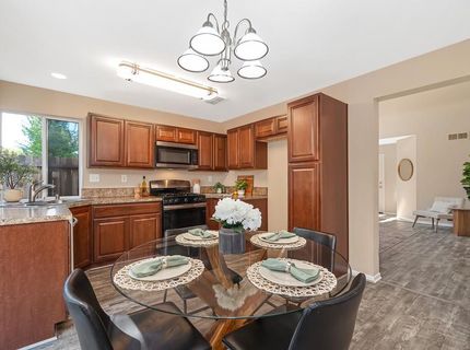 8749 White Cedar Ln, Elk Grove, CA 95758 Photo