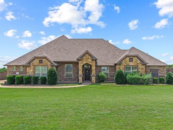 6621 Singleton Road, Midlothian, TX 76065