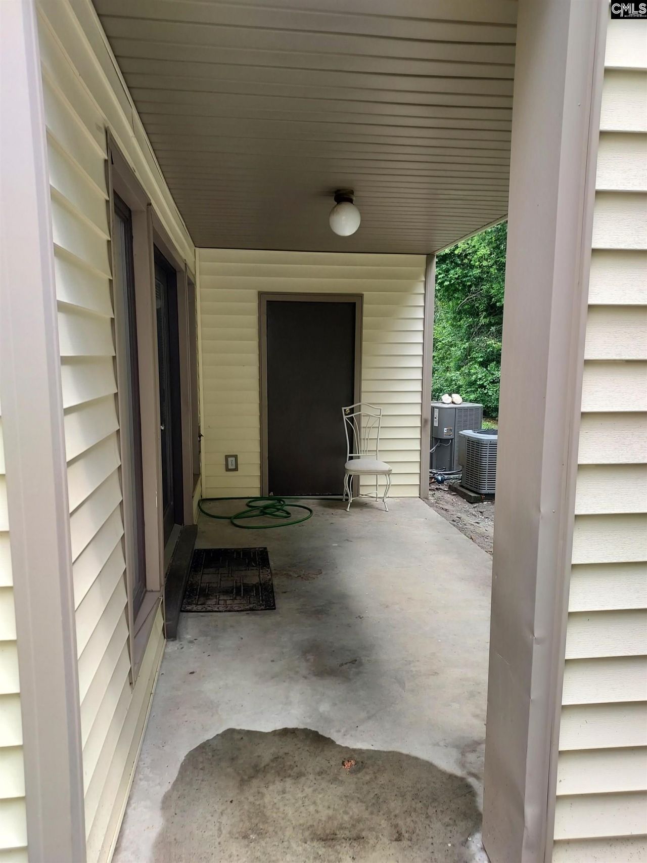 152 Lionsgate Drive  Photo 19