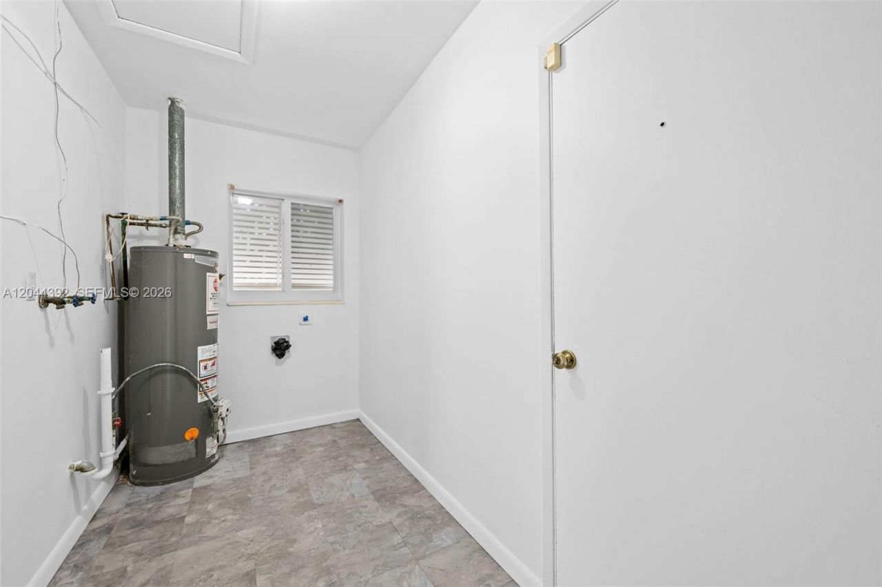 733 N Rainbow Dr , Hollywood, FL 33021 Photo