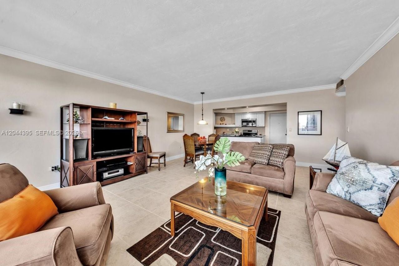 3111 N Ocean Dr , Unit 904, Hollywood, FL 33019 Photo