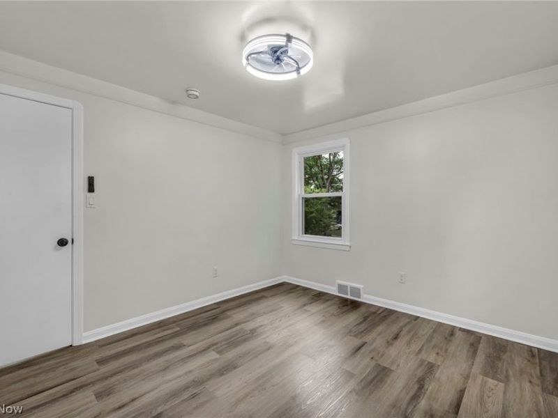 6806 Ottawa, Cleveland, OH 44105 Photo 27