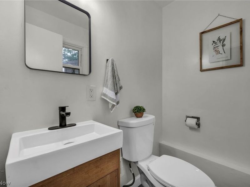 6806 Ottawa, Cleveland, OH 44105 Photo 39