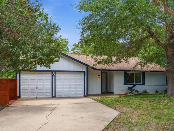 302 Shadow Bend CV, Austin, TX 78745