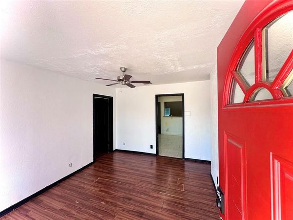 5032 Goodman Avenue, Fort Worth, TX 76107