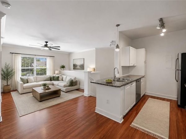11625 Tomahawk Creek Parkway, Unit L, Leawood, KS 66211