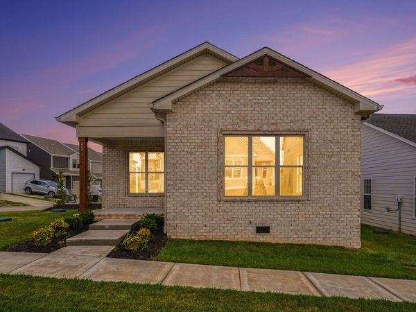 241 Franklin St , Pleasant View, TN 37146