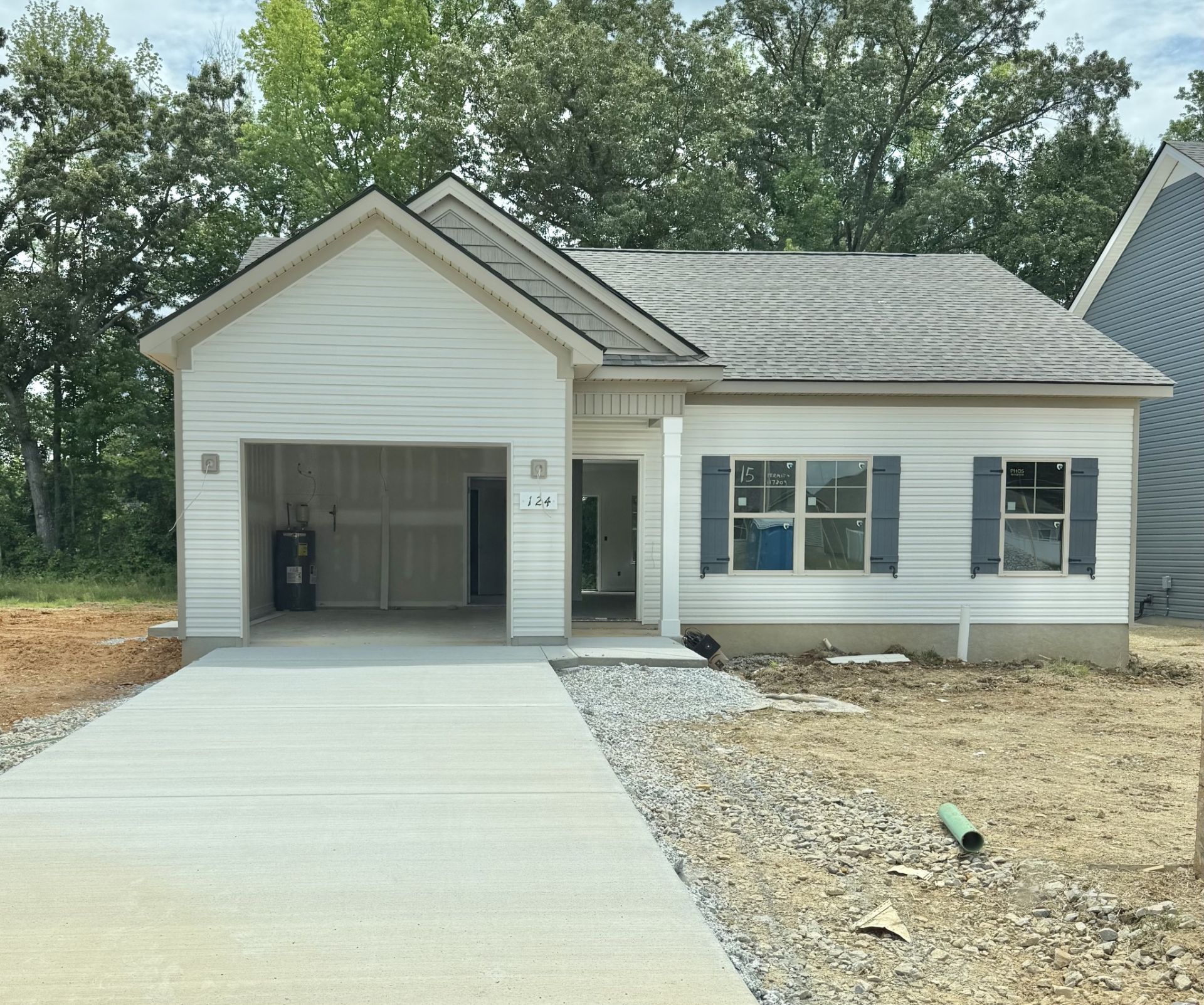 124 Stonehenge Cir , Manchester, TN 37355 Main Photo