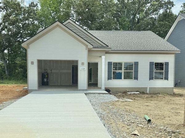 124 Stonehenge Cir , Manchester, TN 37355