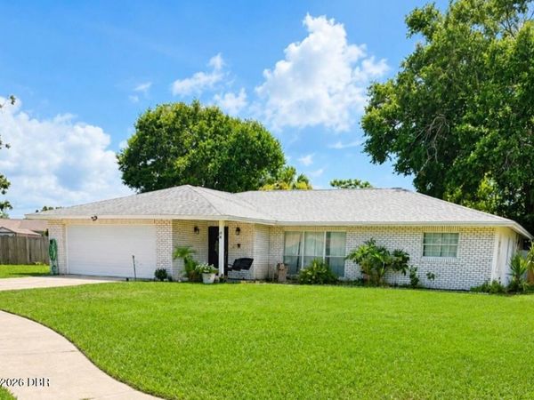 94 Glass Court, Port Orange, FL 32129