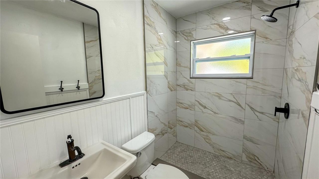 701 52nd Avenue S, Saint Petersburg, FL 33705 Photo