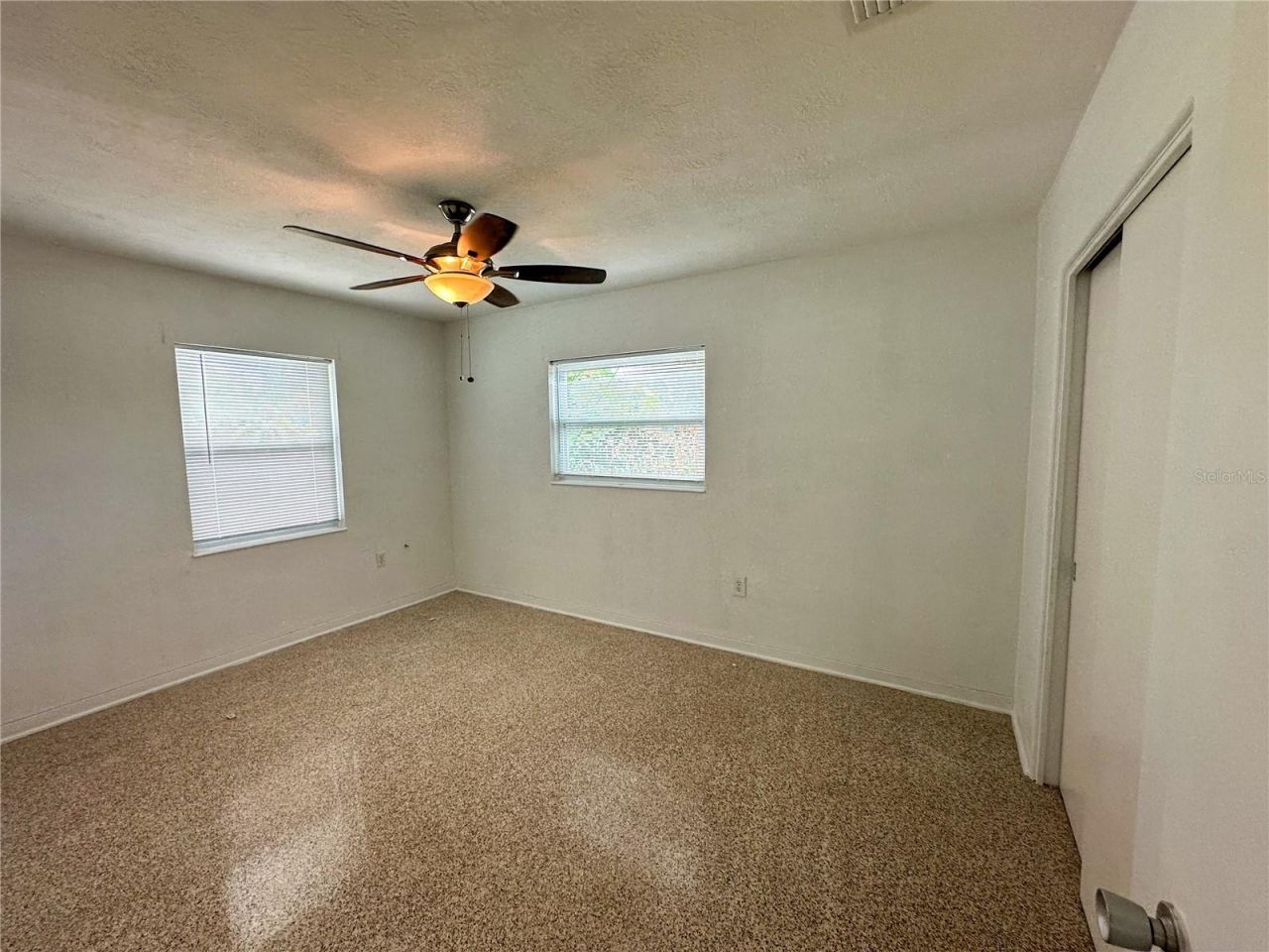 701 52nd Avenue S, Saint Petersburg, FL 33705 Photo