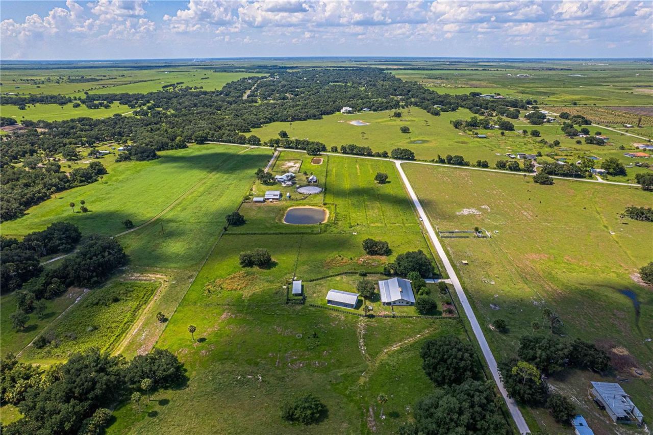 15111 NW 34th Terrace , Okeechobee, FL 34972 Photo