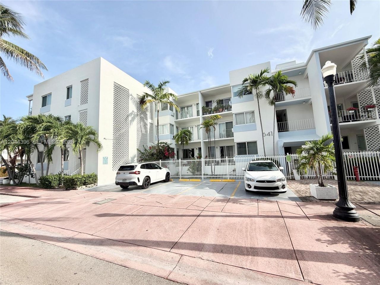 641 Espanola Way, Unit 17, Miami Beach, FL 33139 Photo