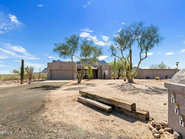1775 N MOUNTAIN VIEW Road, Apache Junction, AZ 85119