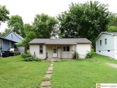 4048 Curtis Avenue, Omaha, NE 68111