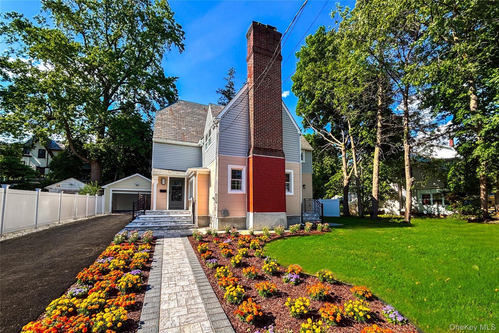 9 Watkins Place, New Rochelle, NY 10801 Main Photo