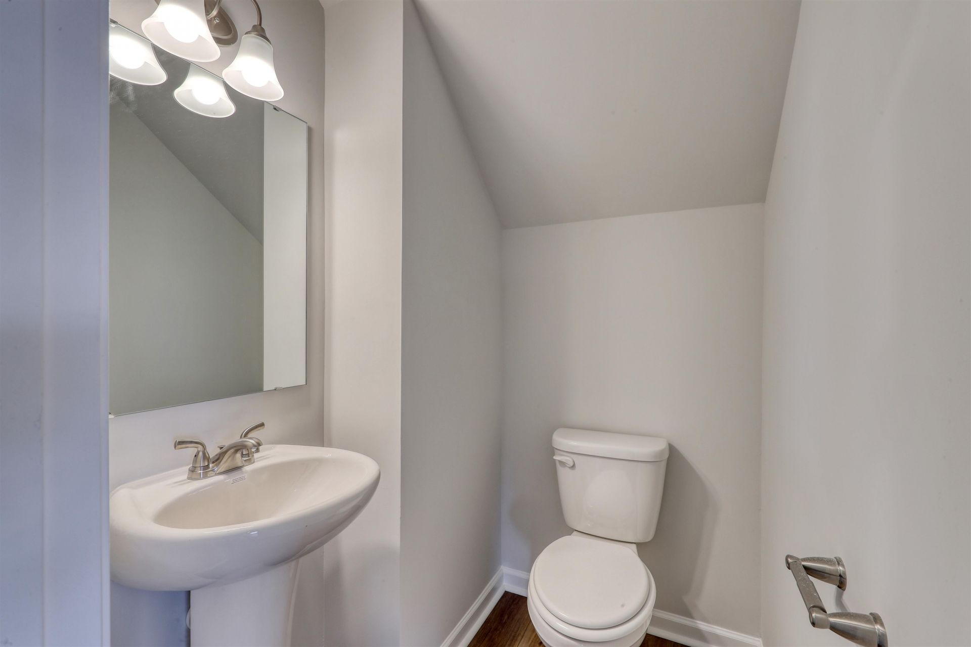 808 Wild Indigo Dr Photo 15