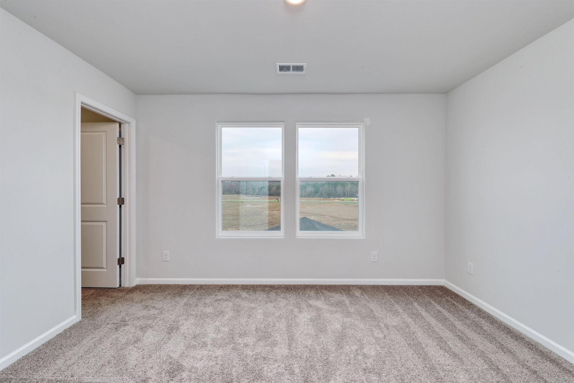 808 Wild Indigo Dr Photo 32