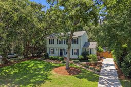 1249 Dearsley Court photo 4