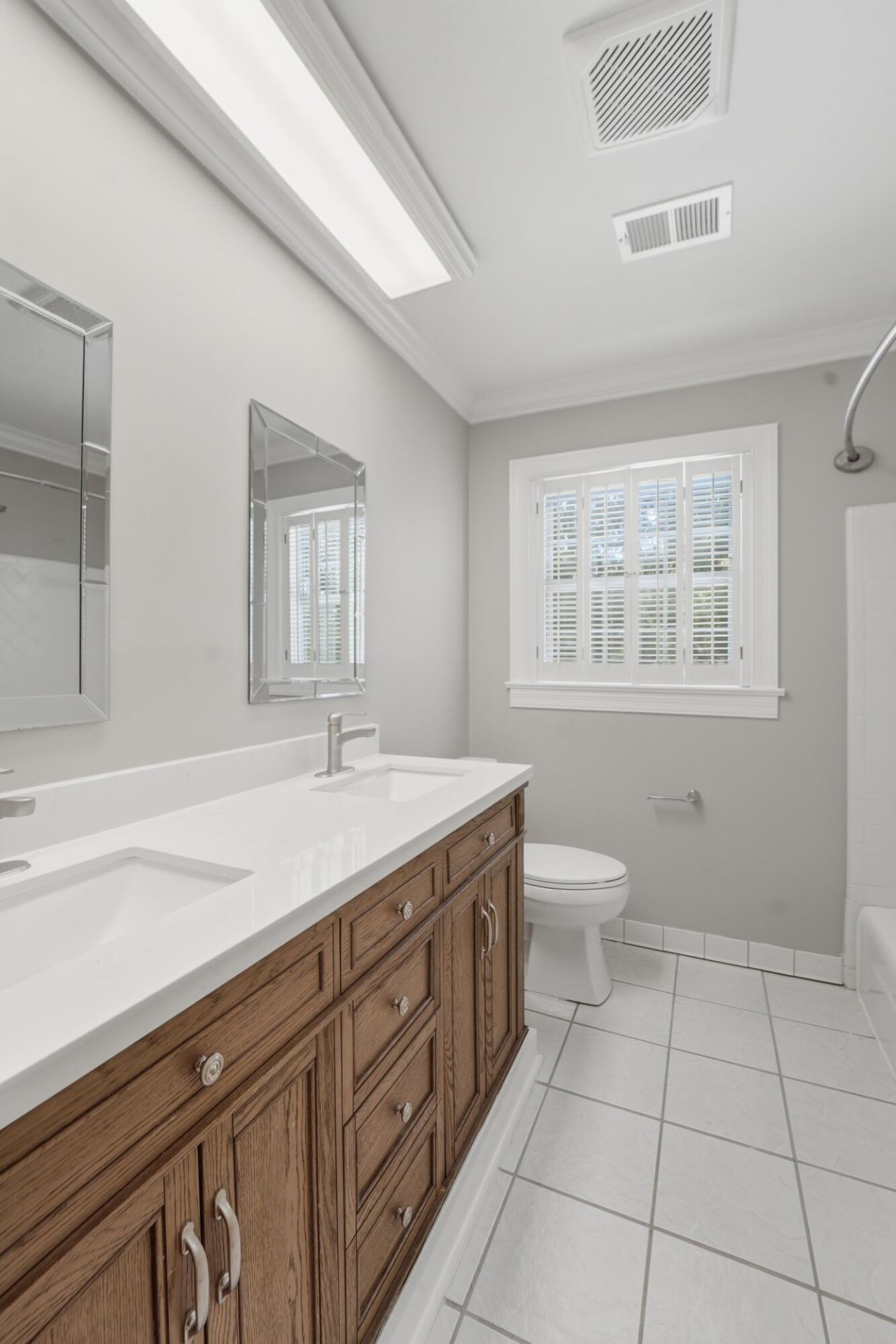 1249 Dearsley Court Photo 27