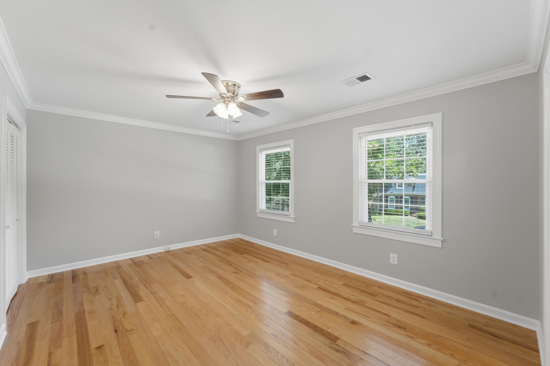 1249 Dearsley Court Photo 30