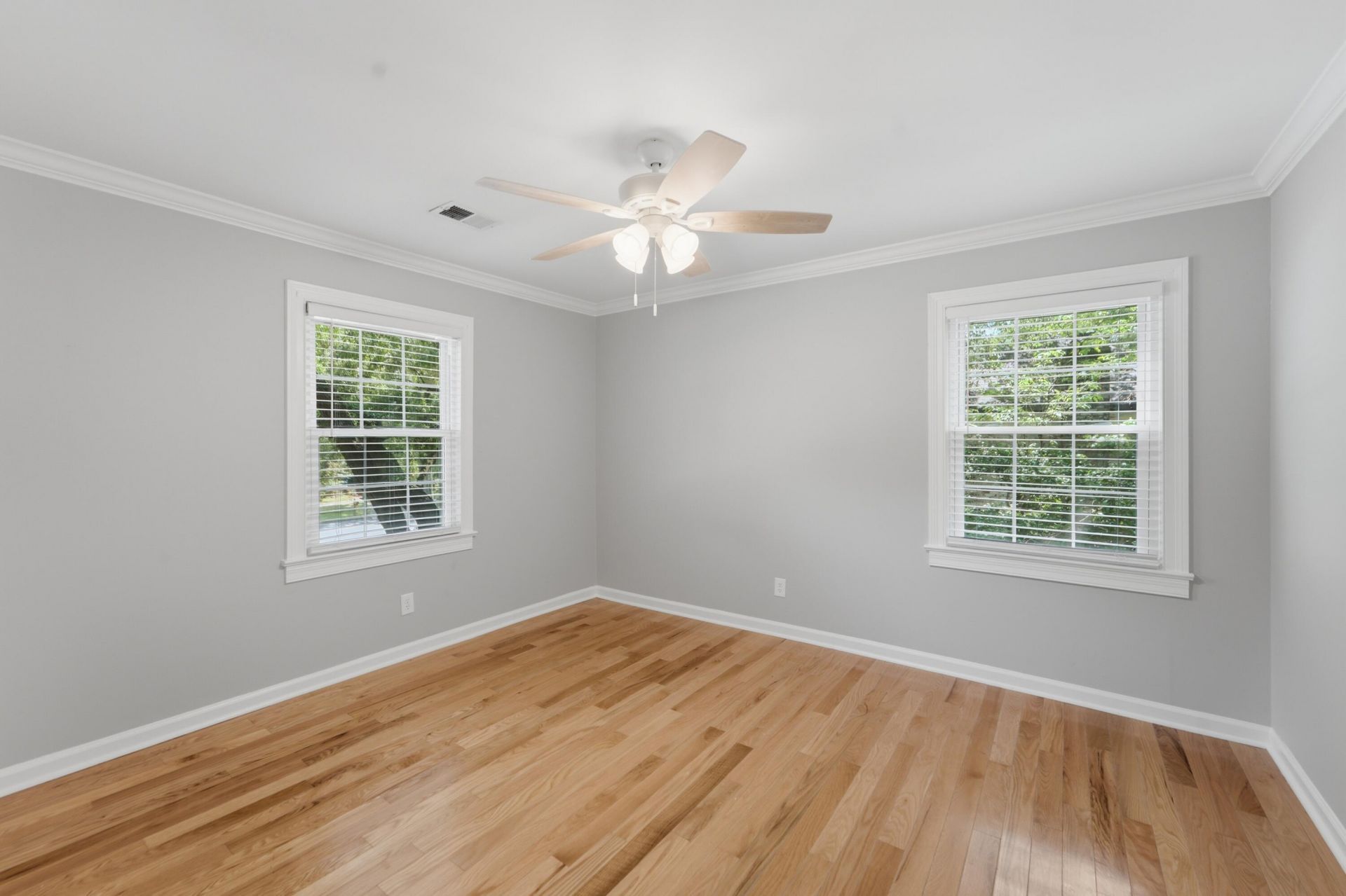 1249 Dearsley Court Photo 30