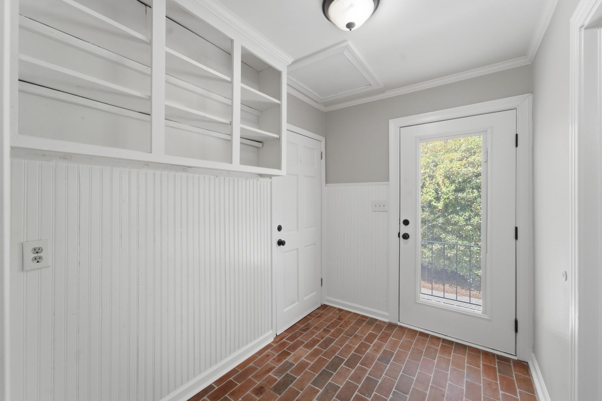 1249 Dearsley Court Photo 36