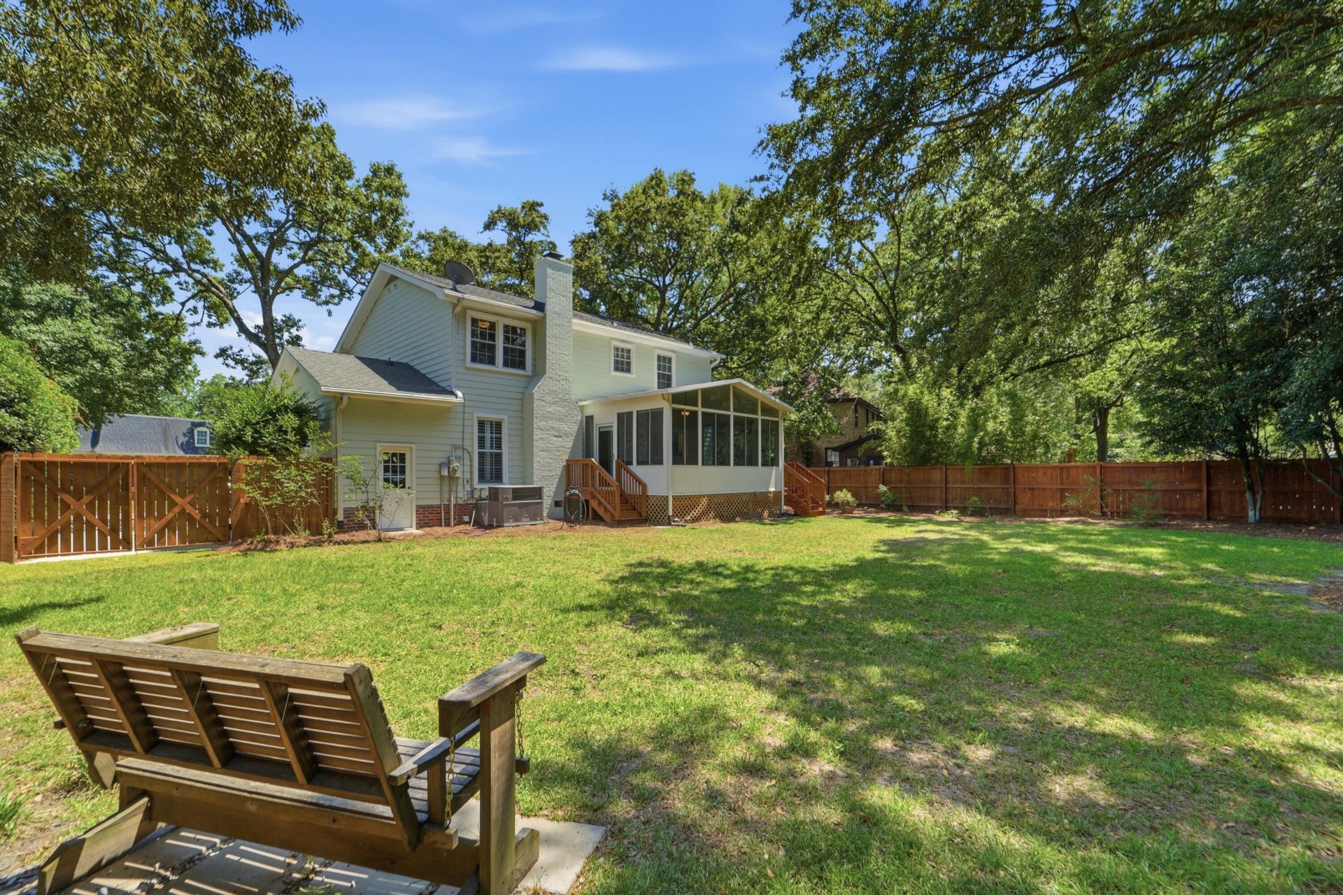 1249 Dearsley Court Photo 40