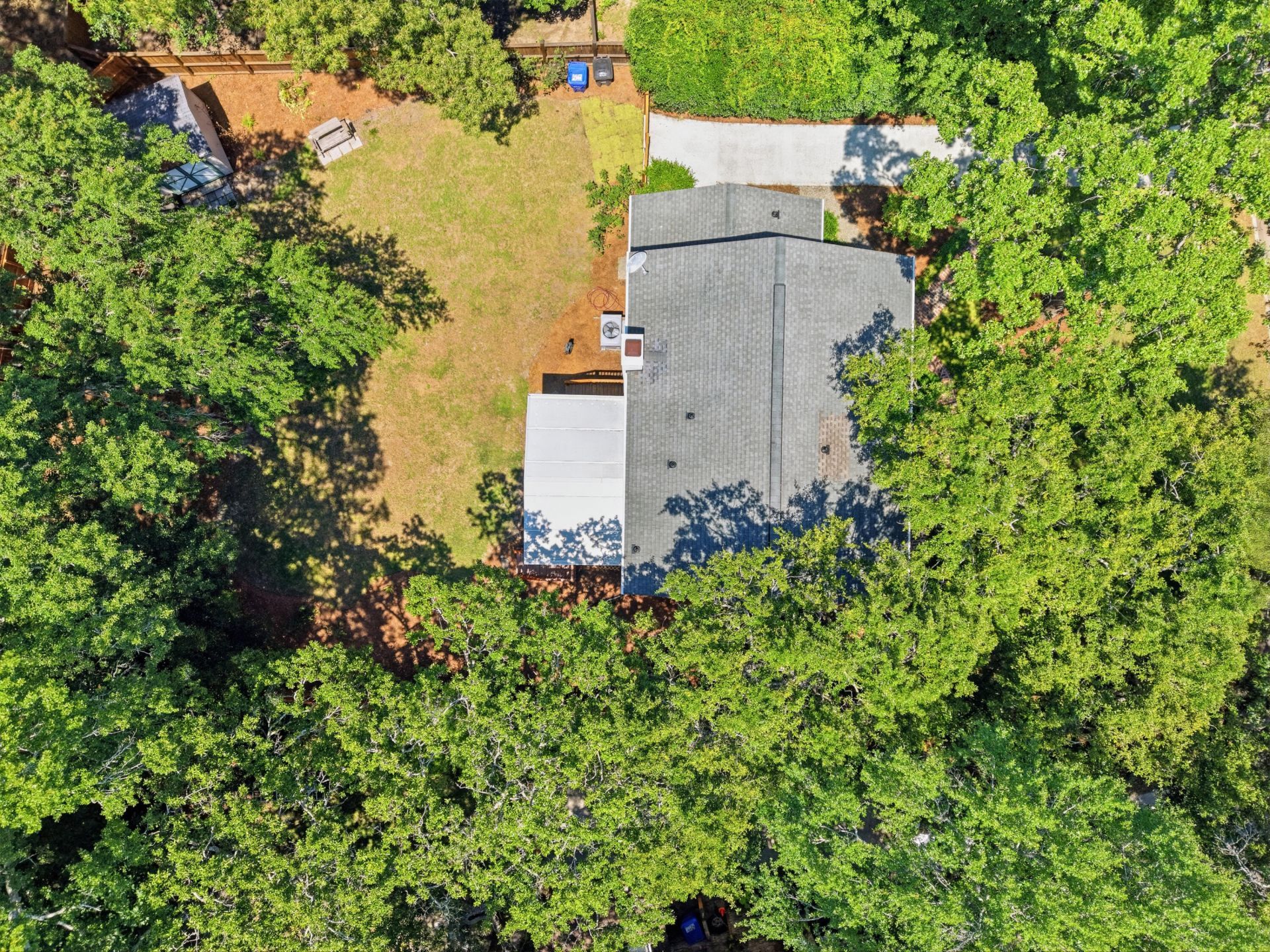1249 Dearsley Court Photo 46