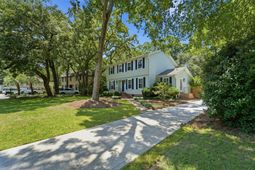 1249 Dearsley Court photo 4