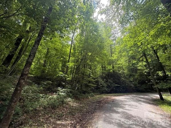 000 Summit Road , Tryon, NC 28782