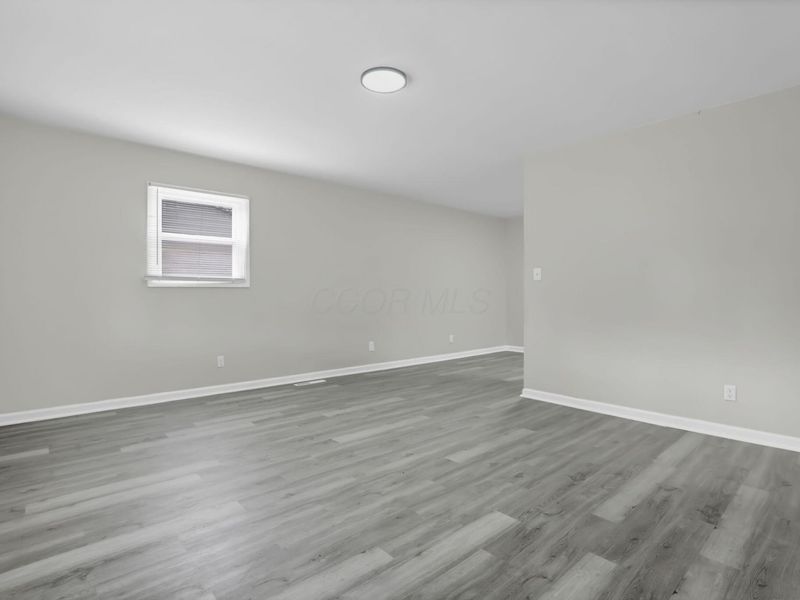 3871 Glenfield Road, Columbus, OH 43232 Photo 10